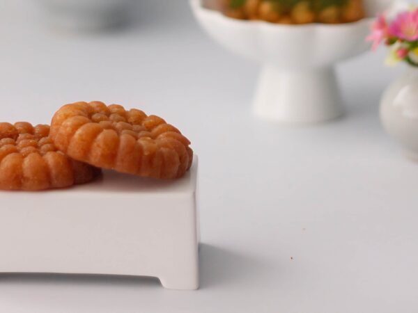 Yakgwa Korean Sweets Traditional with a Master K-food